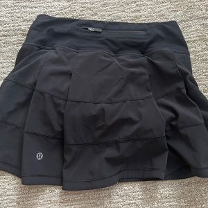- Lululemon skirt size-0